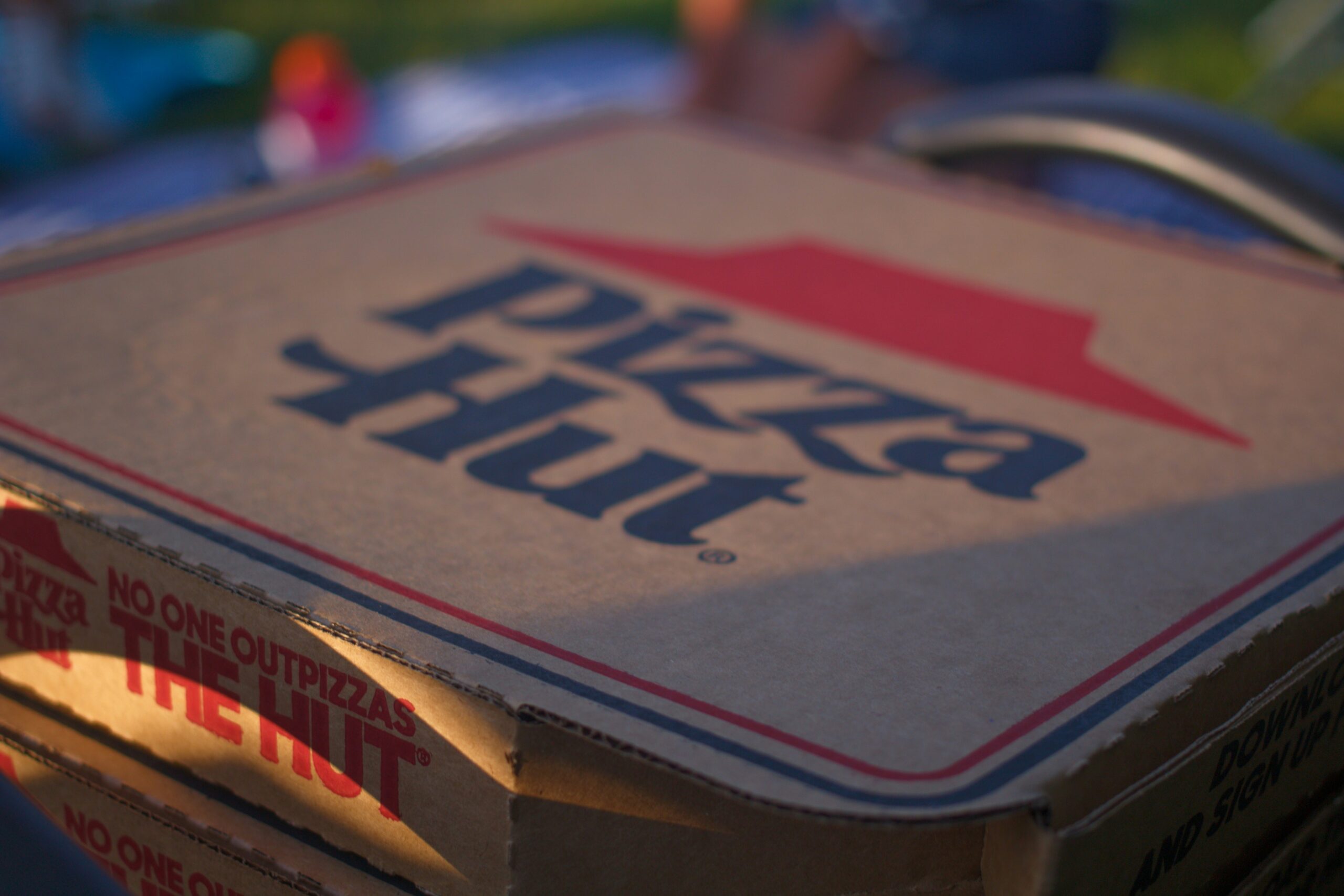 Eat 67 joshua hoehne XYiD w2ut98 unsplash scaled