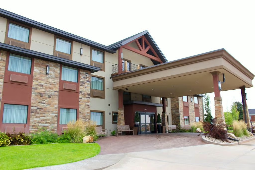 Lodging 15 BW Hotel