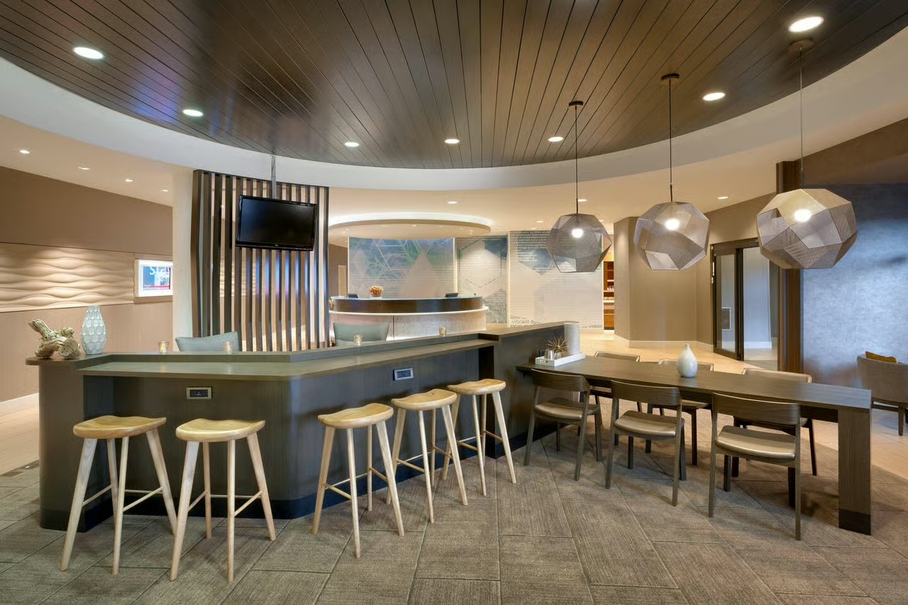 Lodging 7 Marriott Springhill Suites