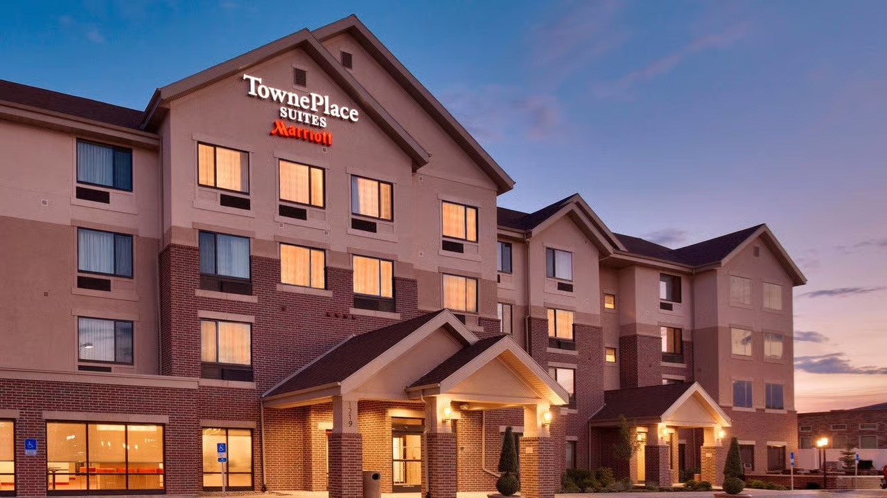 Lodging 18 Marriott